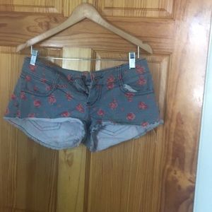 Flower power daisy dukes